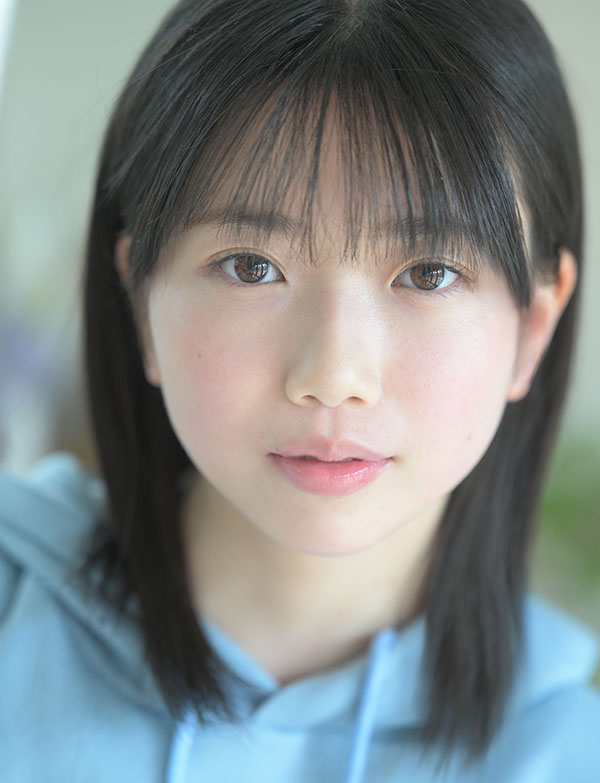 平野楓の人物写真