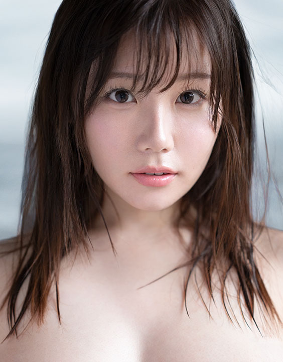 希望みうの人物写真
